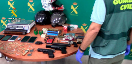 La banda detenida por los atracos a salones de Juego se habría llevado más de 279.000 euros