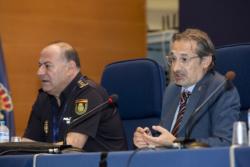POLICIA NACIONAL SALON MADRID baja 027