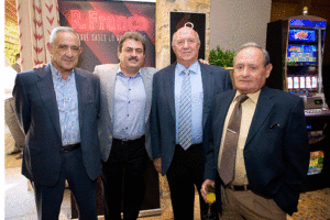 José Martínez, Director comercial de Franco, junto al Presidente de ASEJU, José Luis de Pedro, y Alfonso Palomares